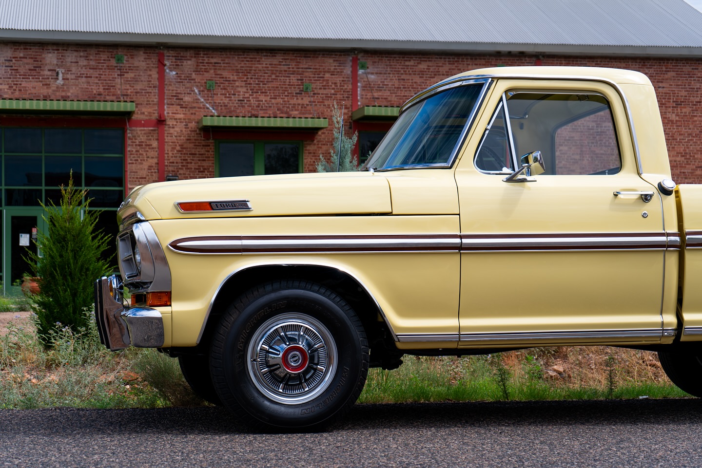 Yellow 1972 Ford F-100